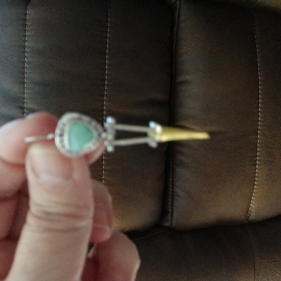 Beautiful Boho Contemporary 2-tone Hinged Earrings Faceted Stone 2 1/2" - Picture 5 of 10